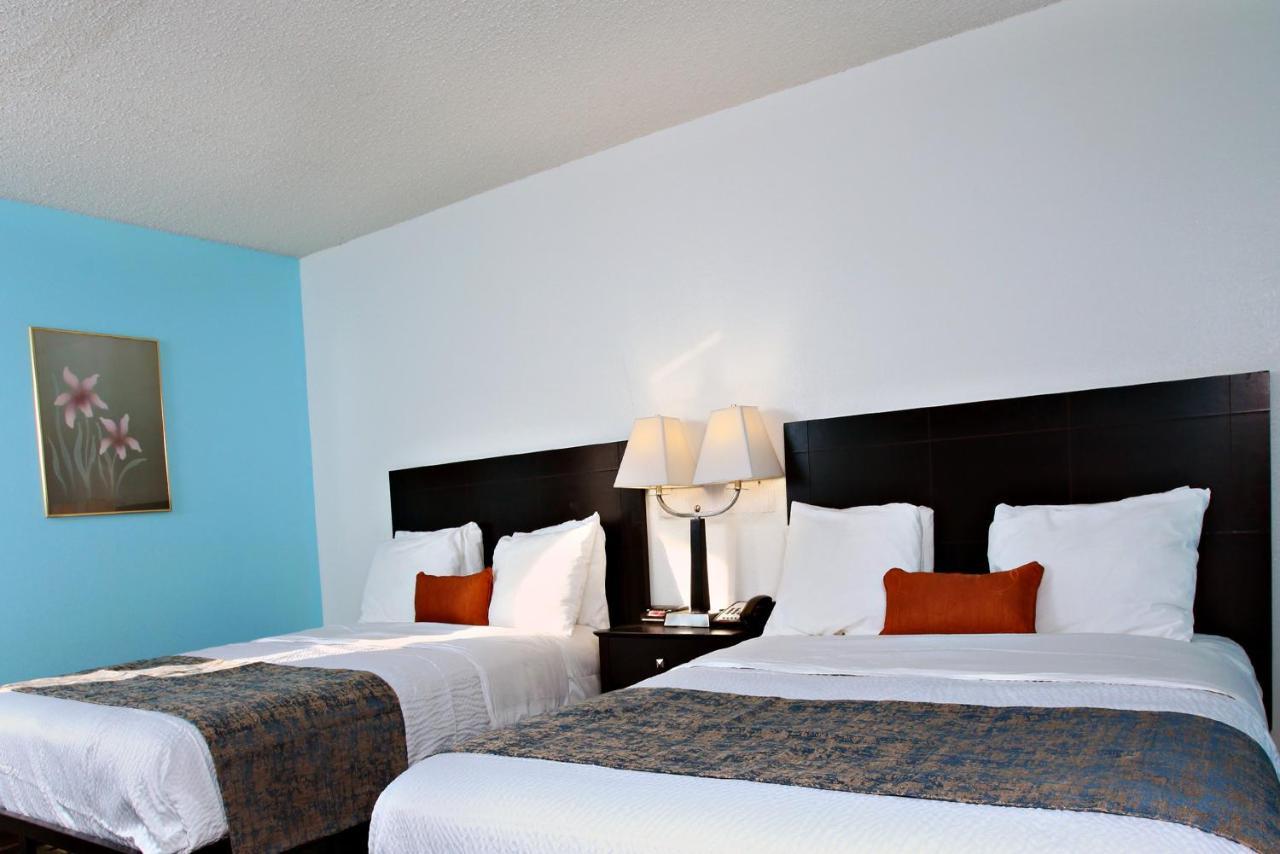 Coratel Inn & Suites By Jasper Newton Экстерьер фото